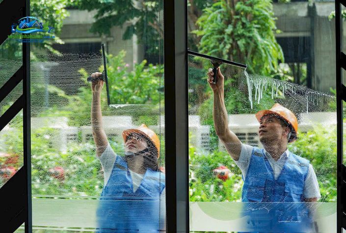 Tổng vệ sinh nhà đón tết sạch bóng