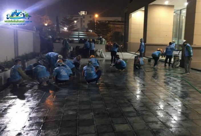 Dịch vụ vệ sinh công nghiệp đống đa