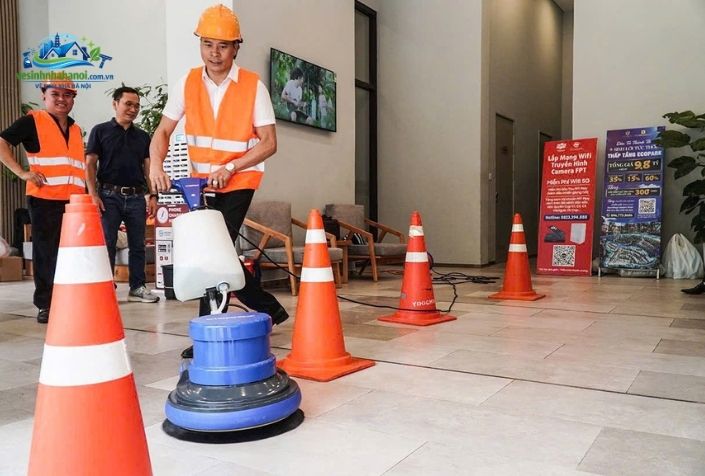 Dịch vụ vệ sinh công nghiệp chuyên nghiệp
