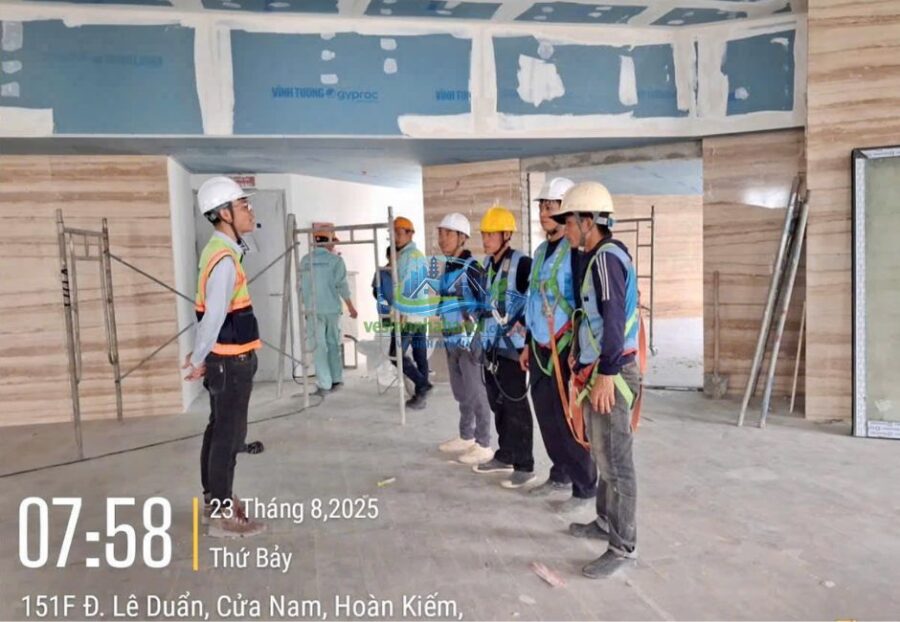 Đội ngũ nhân viên dọn vệ sinh công nghiệp uy tín, tận tâm