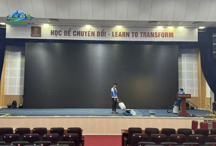 dọn vệ sinh trường học