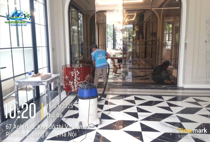 Vệ sinh công nghiệp Long Biên