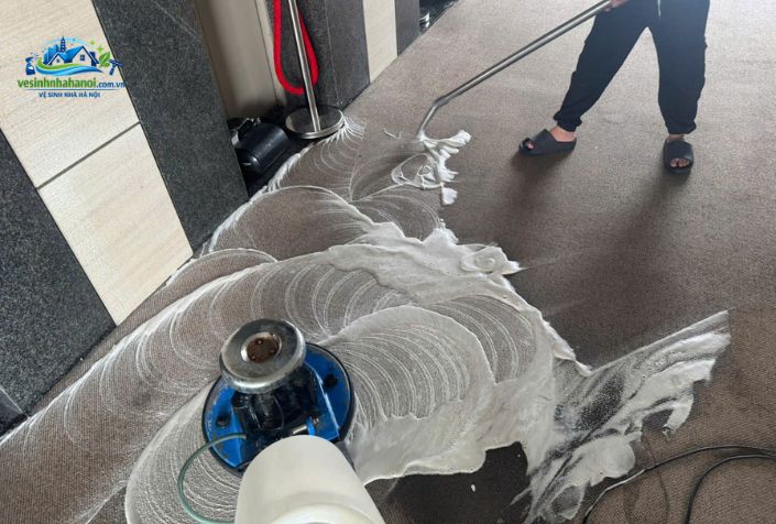 Vệ sinh thảm công nghiệp tại Hà Nội